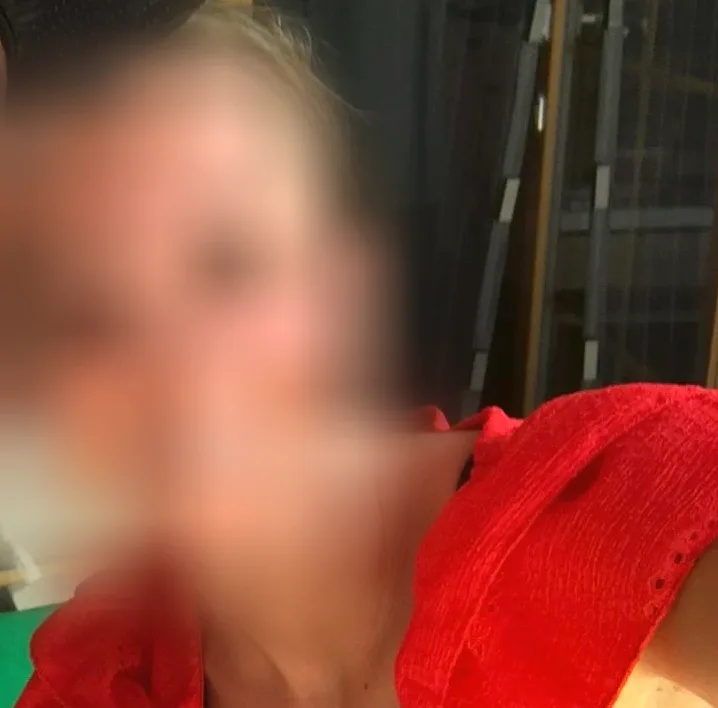 Antonia, 36