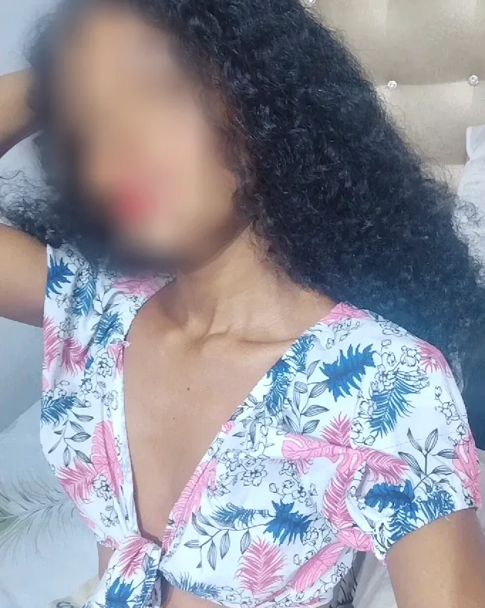 Denise, 19