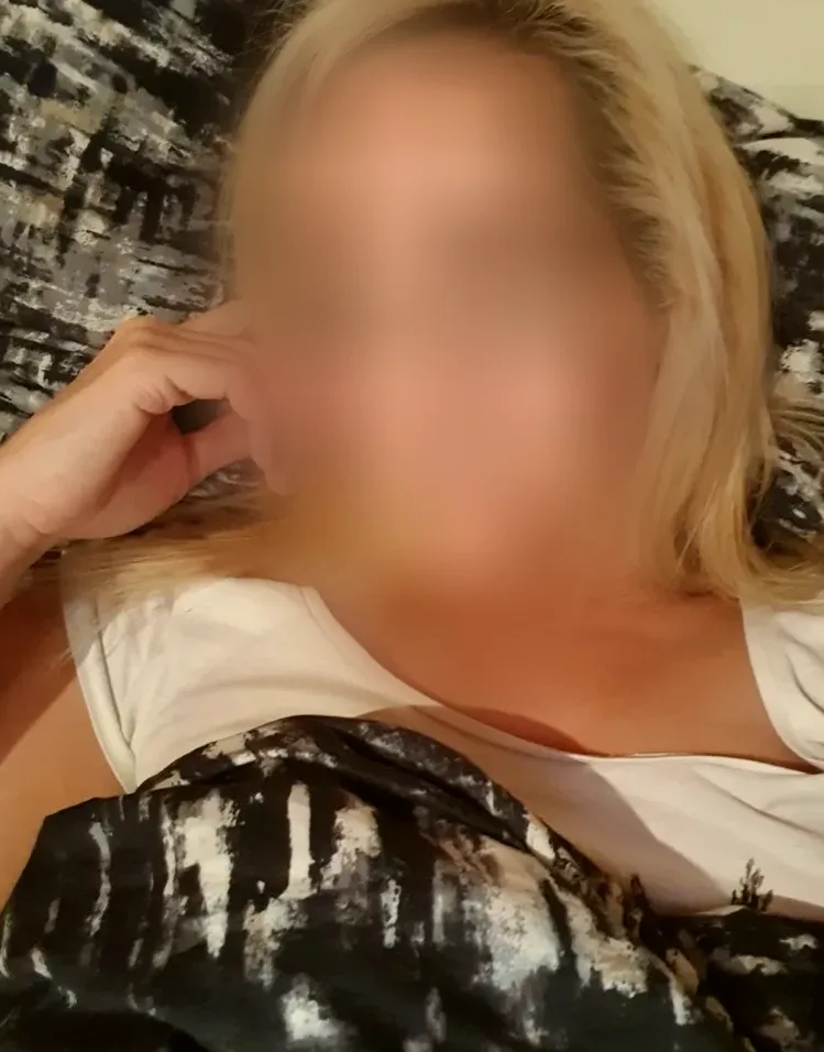 Melanie, 36