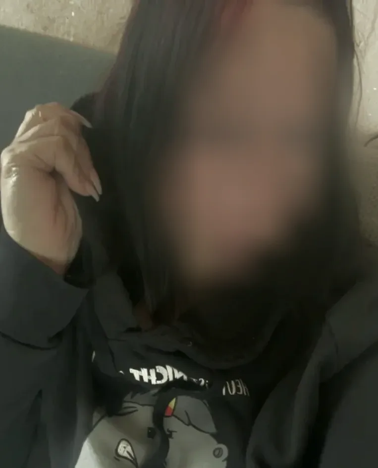 Nicole, 31