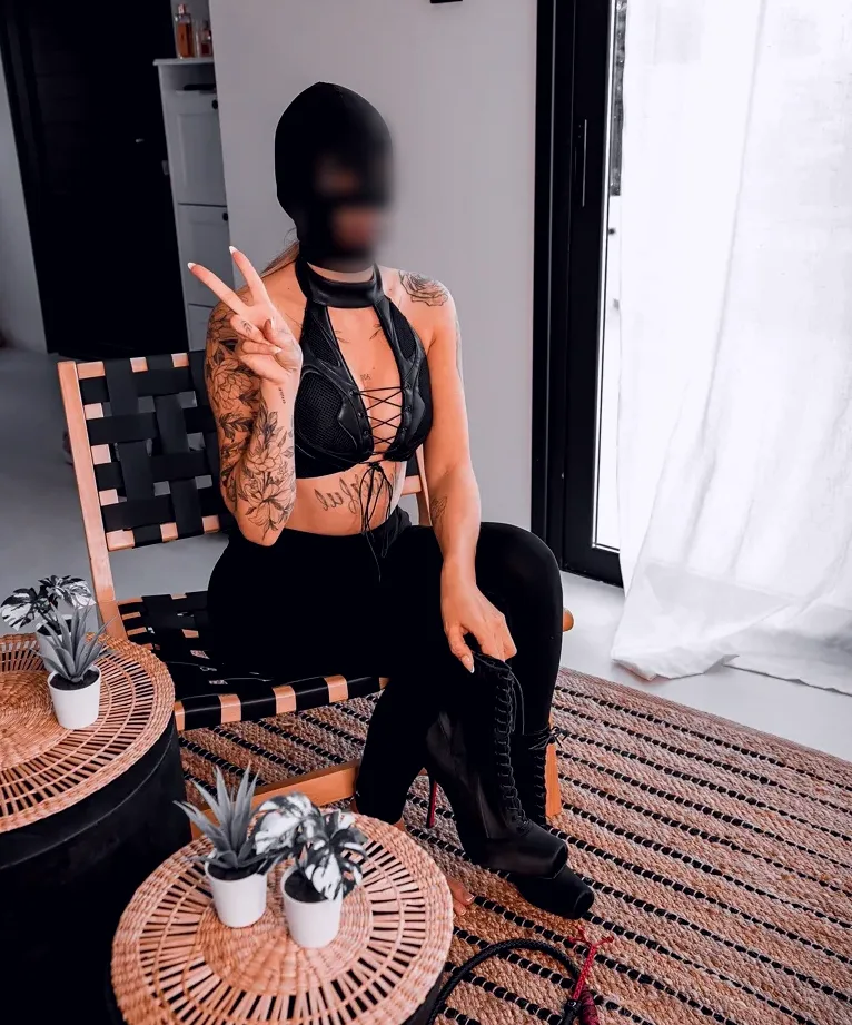 Paula, 31