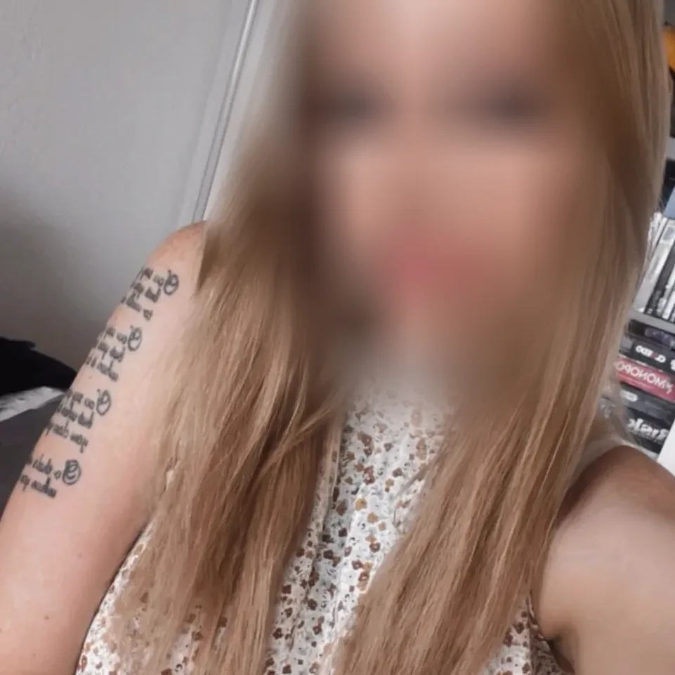 Sina, 30